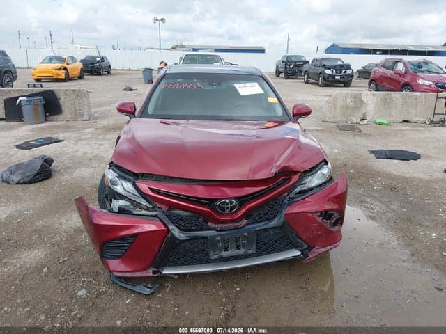 2018 TOYOTA CAMRY XSE 12