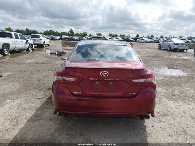 2018 TOYOTA CAMRY XSE 16
