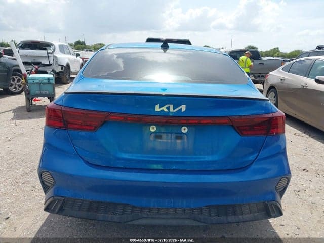 2023 KIA FORTE GT-LINE 16