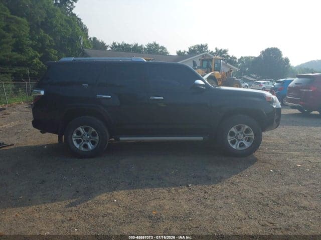 2018 TOYOTA 4RUNNER SR5 14