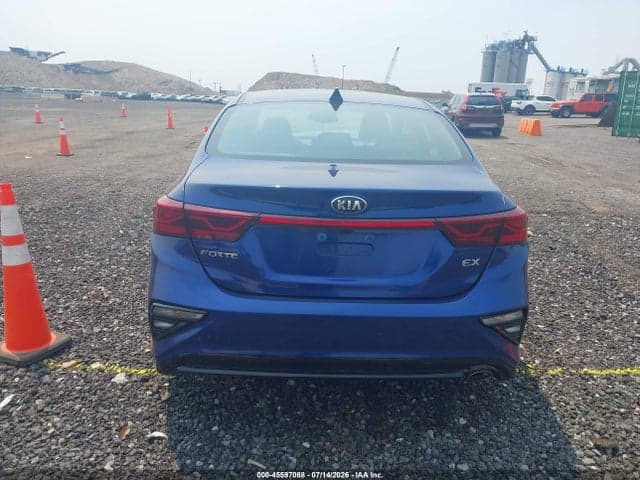 2021 KIA FORTE EX 16