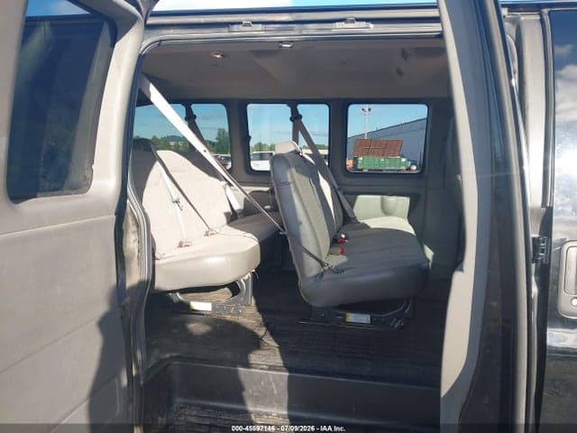 2017 CHEVROLET EXPRESS 3500 LT 9