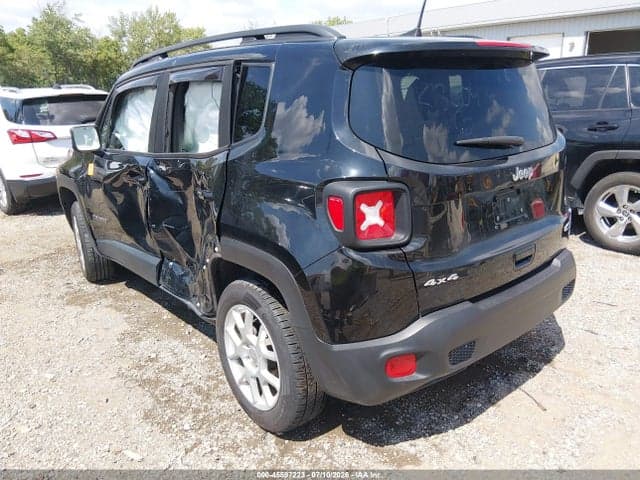 2019 JEEP RENEGADE LATITUDE 4X4 3