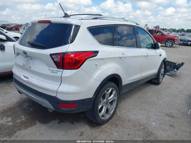 2019 FORD ESCAPE TITANIUM 4