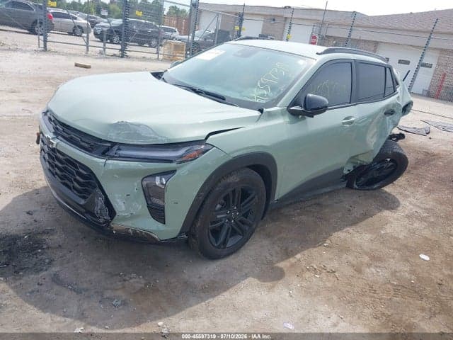2025 CHEVROLET TRAX FWD ACTIV 2