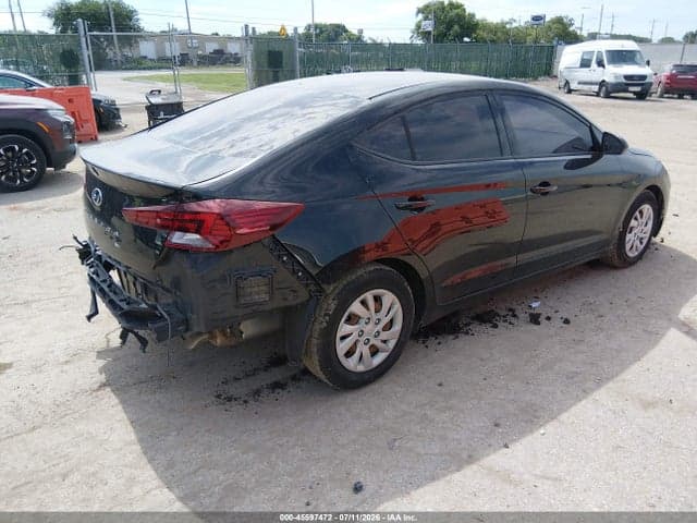 2020 HYUNDAI ELANTRA SE 4