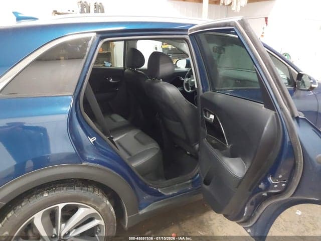 2017 KIA NIRO EX 8