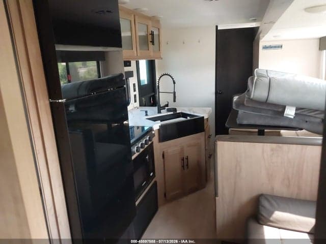 2025 FOREST RIVER OTHER 8