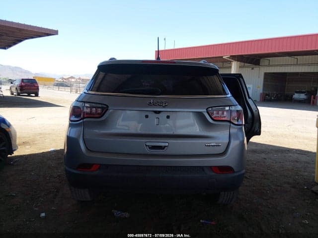 2019 JEEP COMPASS LATITUDE FWD 16