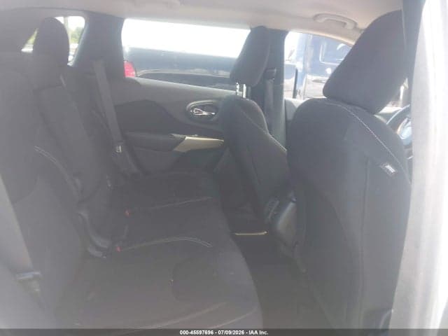 2017 JEEP CHEROKEE LATITUDE 8