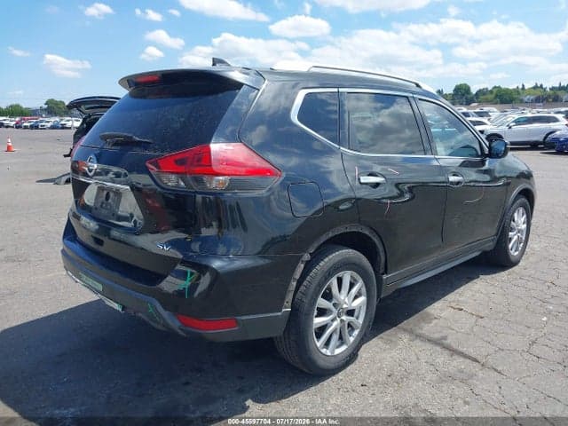 2017 NISSAN ROGUE SV 4
