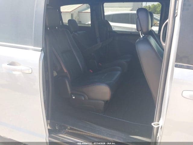 2018 DODGE GRAND CARAVAN GT 8