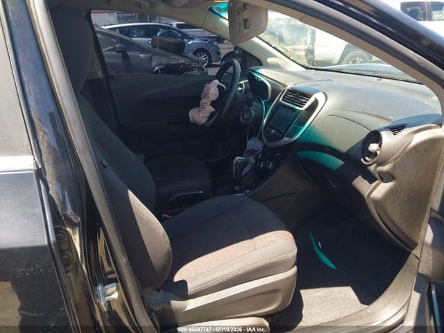 2017 CHEVROLET SONIC LT AUTO 5