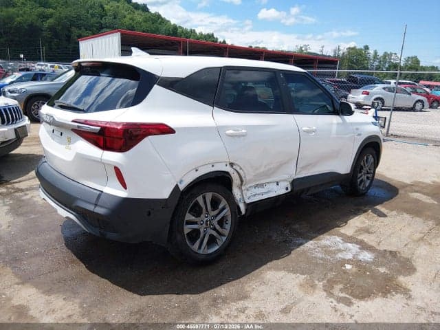2022 KIA SELTOS LX 4