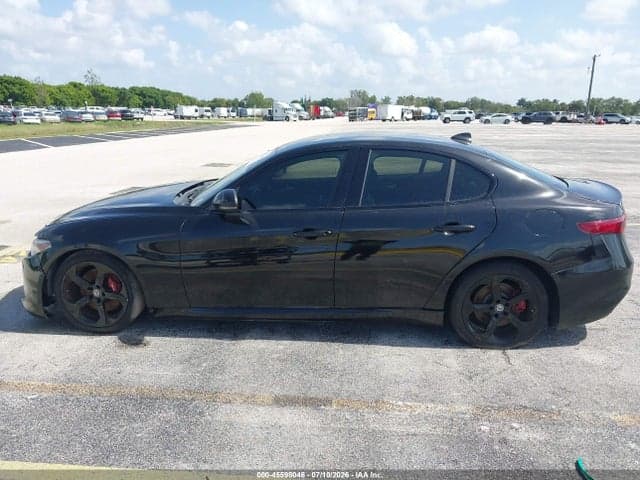 2018 ALFA ROMEO GIULIA RWD 14