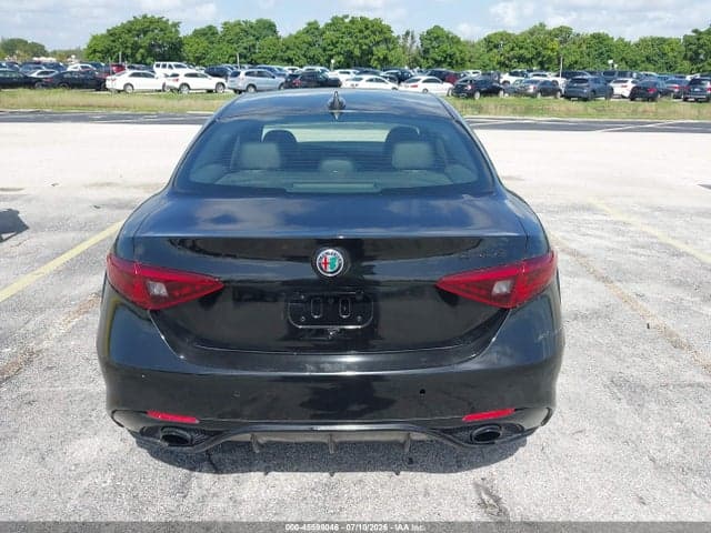 2018 ALFA ROMEO GIULIA RWD 16