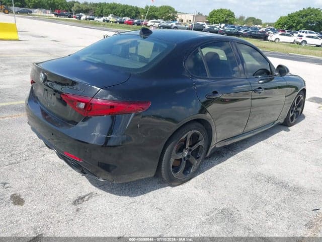 2018 ALFA ROMEO GIULIA RWD 4