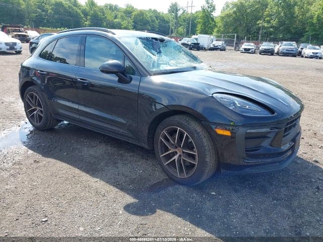 2025 PORSCHE MACAN T