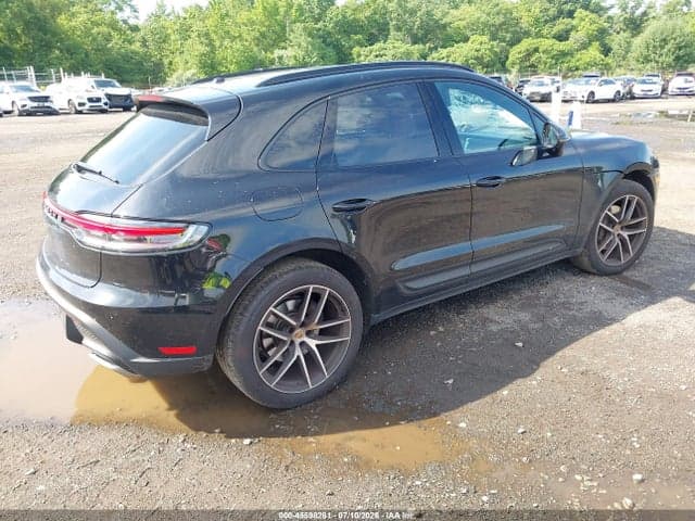2025 PORSCHE MACAN T 4