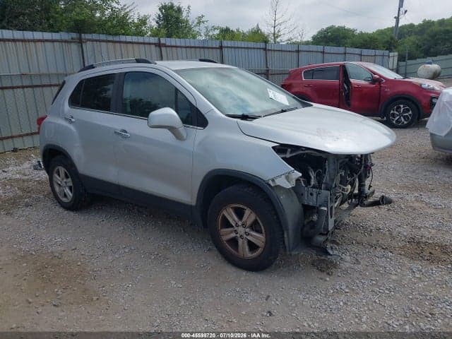 2017 CHEVROLET TRAX LT - 1