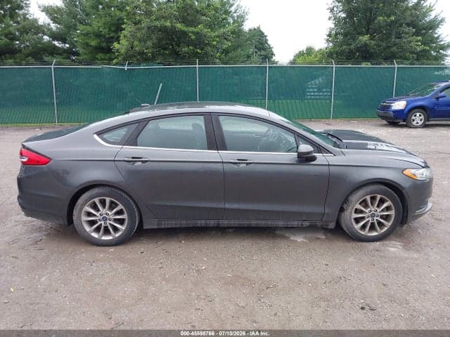 2017 FORD FUSION SE 13
