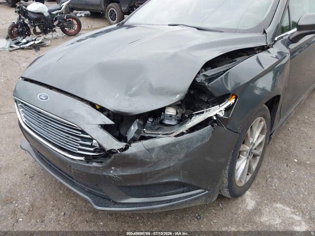 2017 FORD FUSION SE 6
