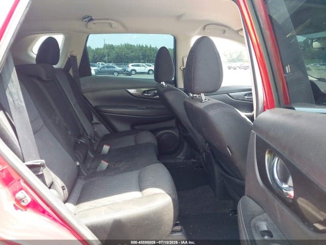 2017 NISSAN ROGUE S 8