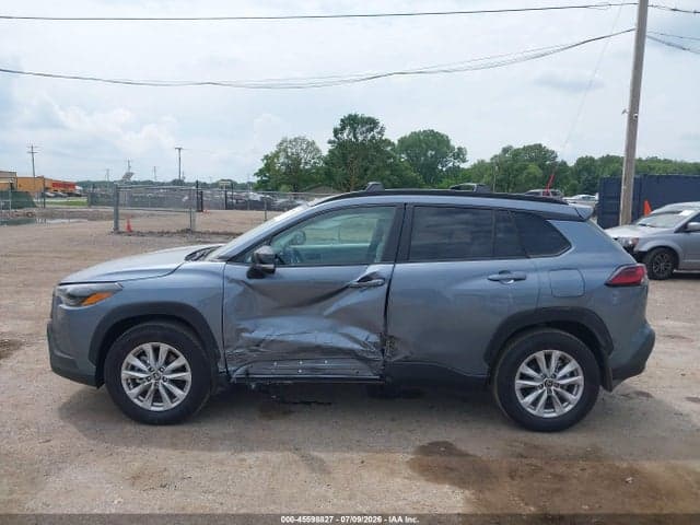 2026 TOYOTA COROLLA CROSS LE 15