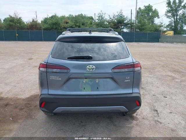 2026 TOYOTA COROLLA CROSS LE 17