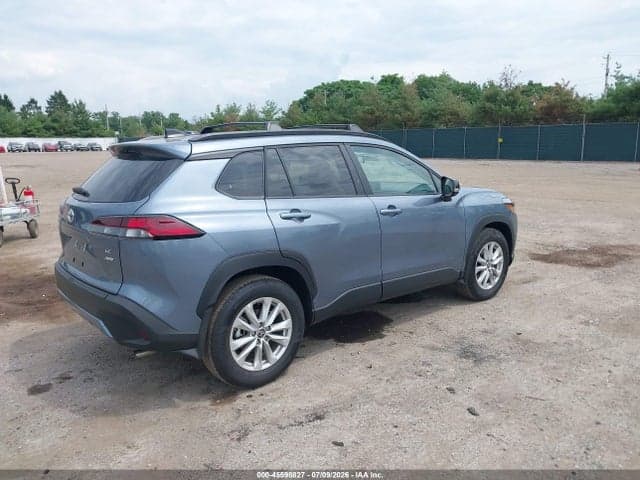 2026 TOYOTA COROLLA CROSS LE 4