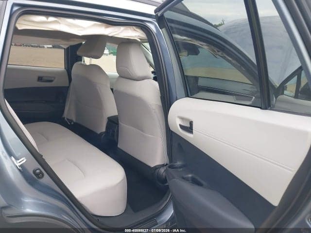 2026 TOYOTA COROLLA CROSS LE 8