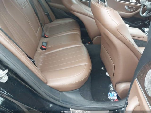 2017 MERCEDES-BENZ E 300 4MATIC 8