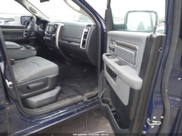 2017 RAM 1500 SLT 4X2 6'4 BOX 5