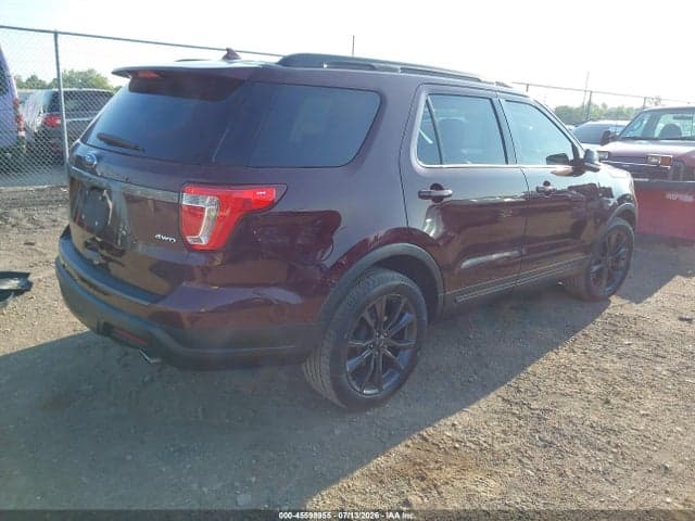 2019 FORD EXPLORER XLT 4