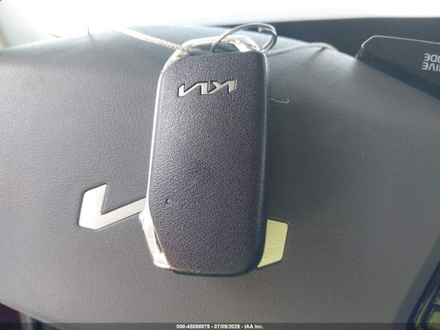 2024 KIA NIRO EX TOURING 11