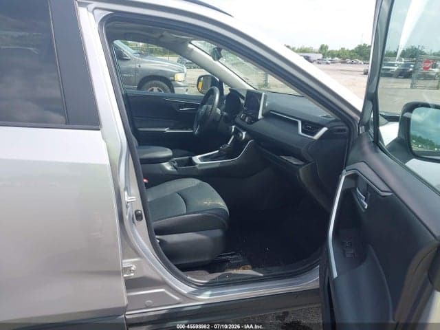 2023 TOYOTA RAV4 XLE PREMIUM 5