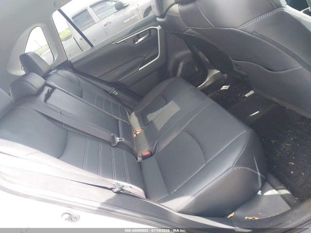 2023 TOYOTA RAV4 XLE PREMIUM 8