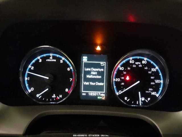 2017 TOYOTA RAV4 PLATINUM 7