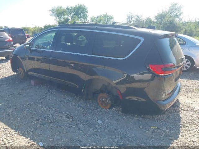 2022 CHRYSLER PACIFICA TOURING L 3