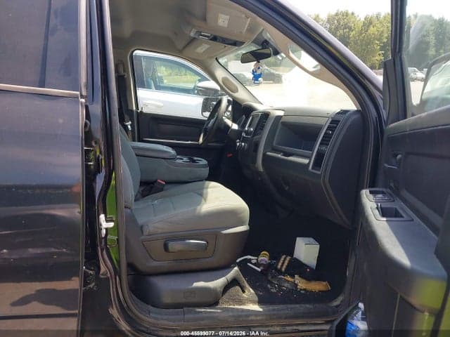 2017 RAM 1500 EXPRESS 4X4 6'4 BOX 5