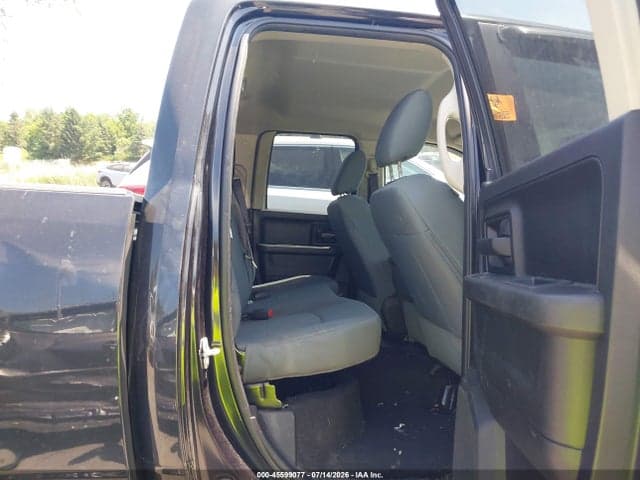 2017 RAM 1500 EXPRESS 4X4 6'4 BOX 8