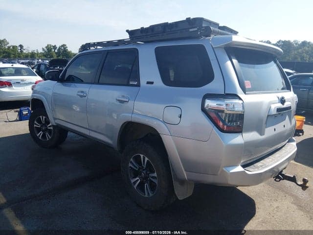 2021 TOYOTA 4RUNNER SR5 3