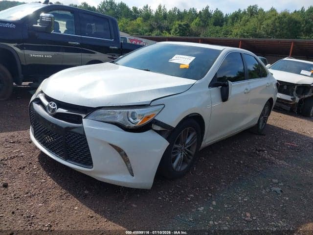 2017 TOYOTA CAMRY SE 2