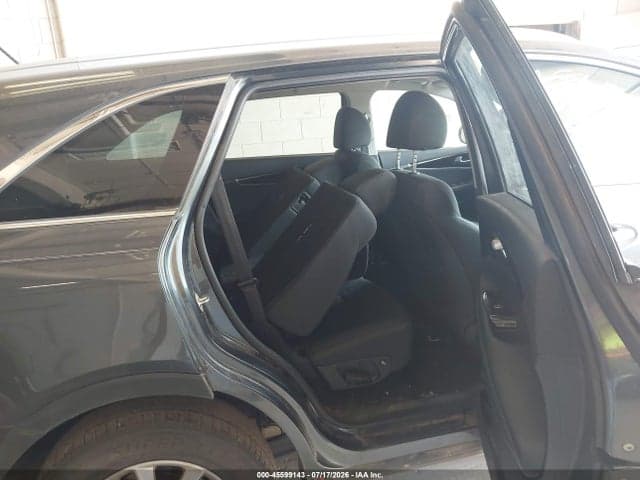 2020 KIA SORENTO 2.4L LX 8