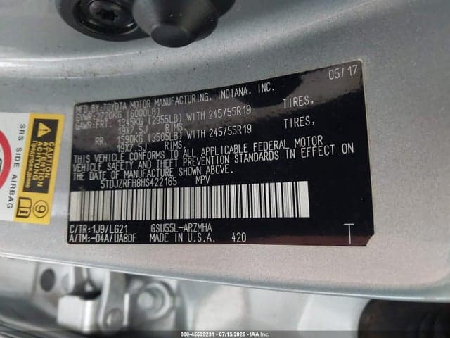 2017 TOYOTA HIGHLANDER SE 9
