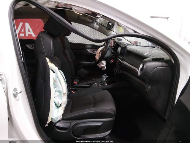 2023 KIA FORTE LXS 5