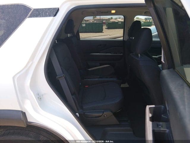 2024 NISSAN PATHFINDER SV 4WD 8