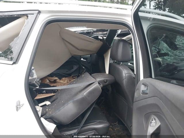 2017 FORD ESCAPE TITANIUM 8
