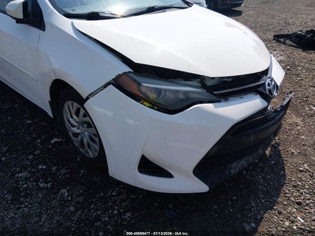 2018 TOYOTA COROLLA LE 17
