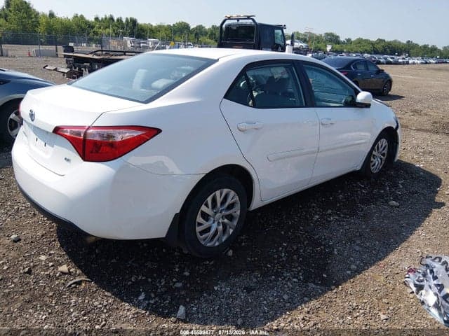 2018 TOYOTA COROLLA LE 4